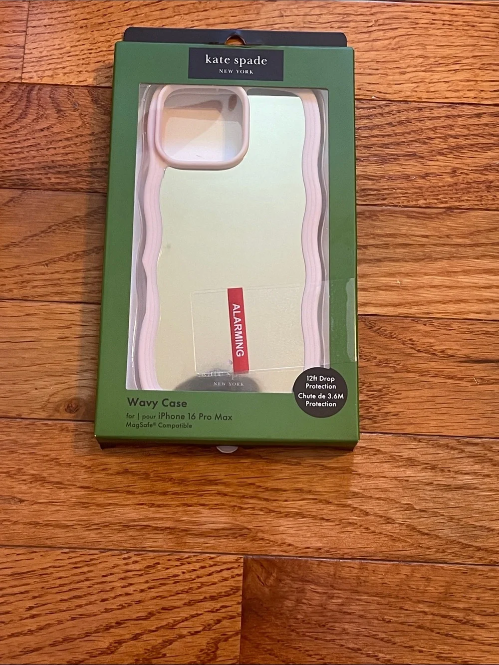 NWT kate spade Wavy Case for iPhone 16 Pro Max - Mirror Back with Pale Pink Side